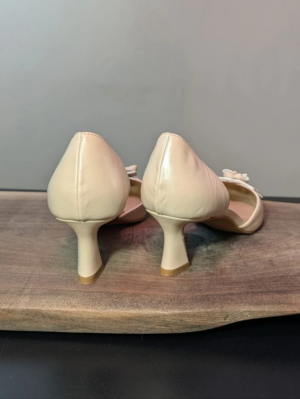 Charles David Blush Pink Floral D’Orsay Pointed-Toe Heels Apron Pump Heel